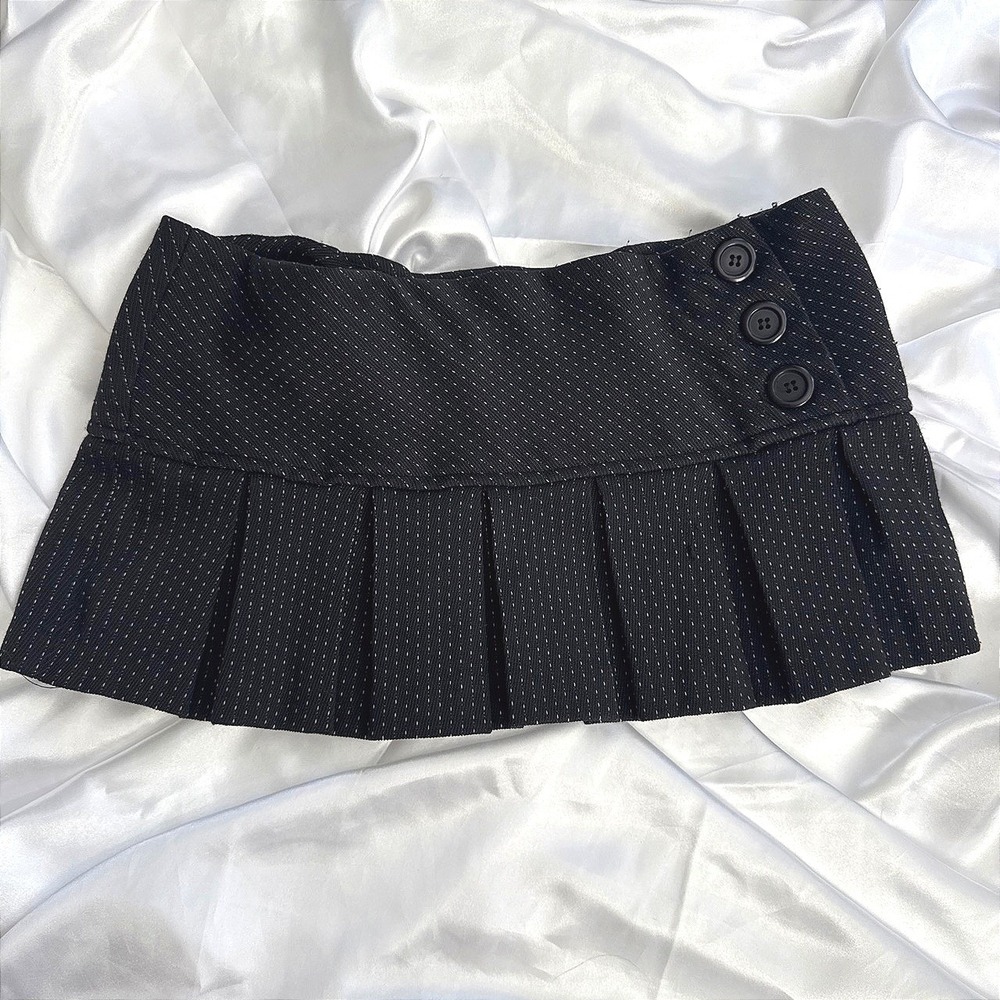 Styles Co Black Pinstripe Pleated Mini Skirt Y2K Low Rise Button Detail Size M
